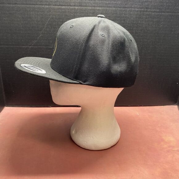 Yupoong Snapback The Classics Black Cocktail Adjustable Baseball Cap Hat OSFM - Picture 2 of 12